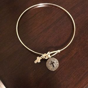 Silver plated cross bracelet